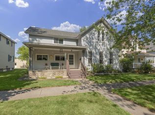 822 Terrace Ave, Marinette, WI 54143