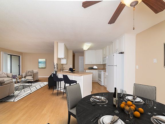 3rd image of 2250 Victoria St #204