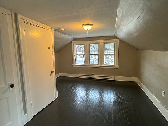 2nd image of 466 Ontario St #2