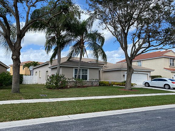 4th image of 5743 La Gorce Cir