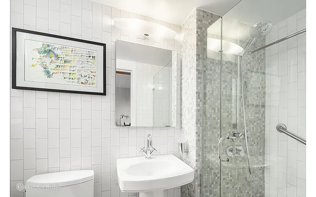 Sold by Douglas Elliman | media 32