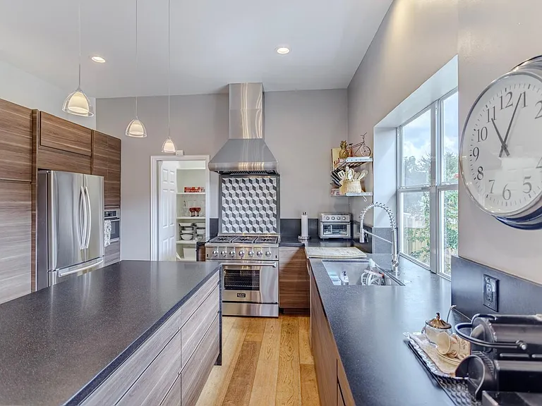 3507 Drummond St — Photo 5