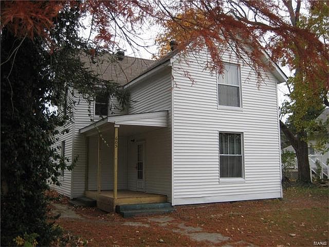 1st image of 605 E College Ave