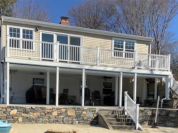 house facing the lake