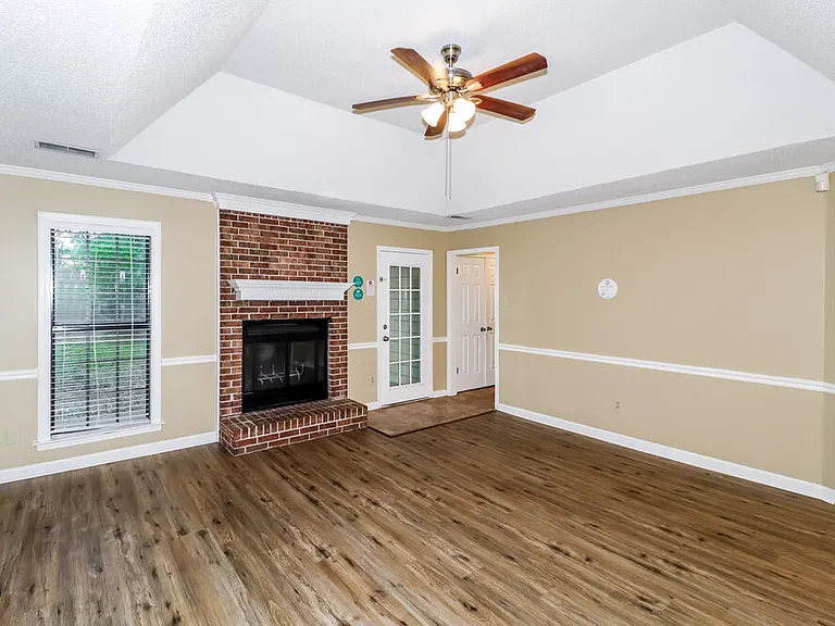 5711 Redford Ave — Photo 5