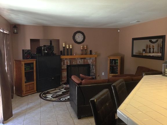 2nd image of 3217 W Sunflower Ave
