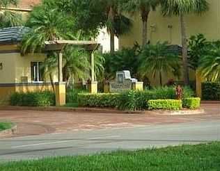 4th image of 8270 SW 149th Ct #10204