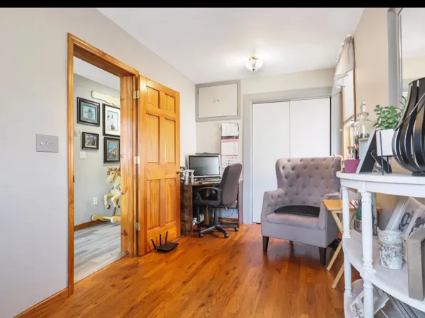 90 West 21st Street image 8 of 9