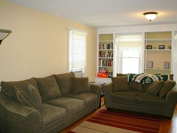 2nd image of 24 Maple St