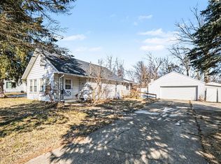 335 Dana St NW, Comstock Park, MI 49321