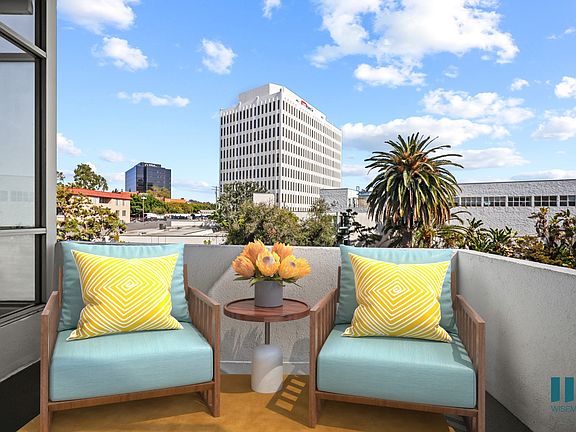 Upper Level Patio