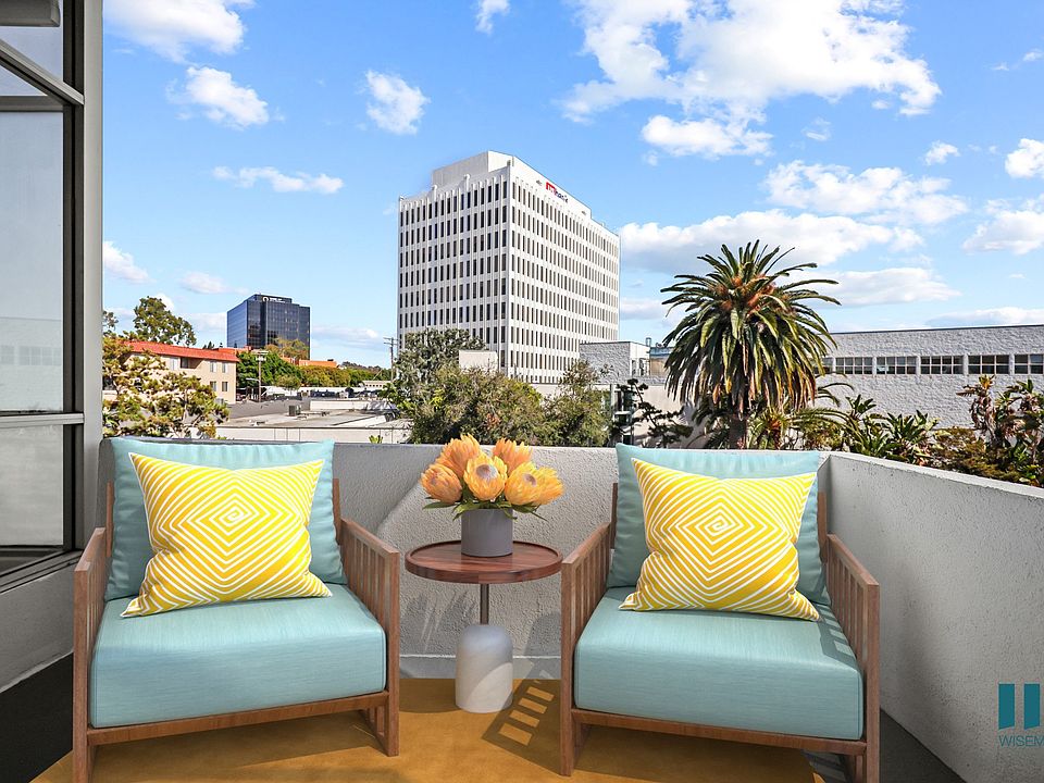Upper Level Patio