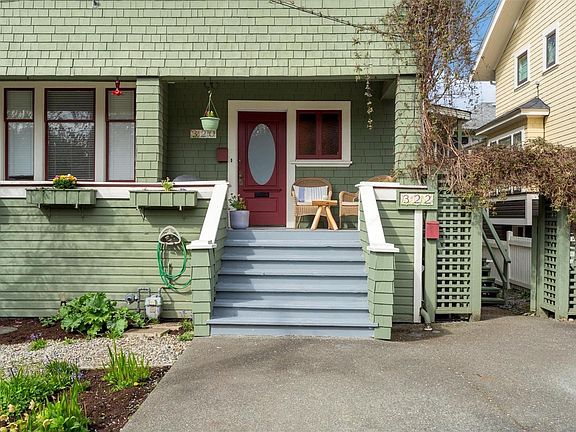 4th image of 320 Moss St