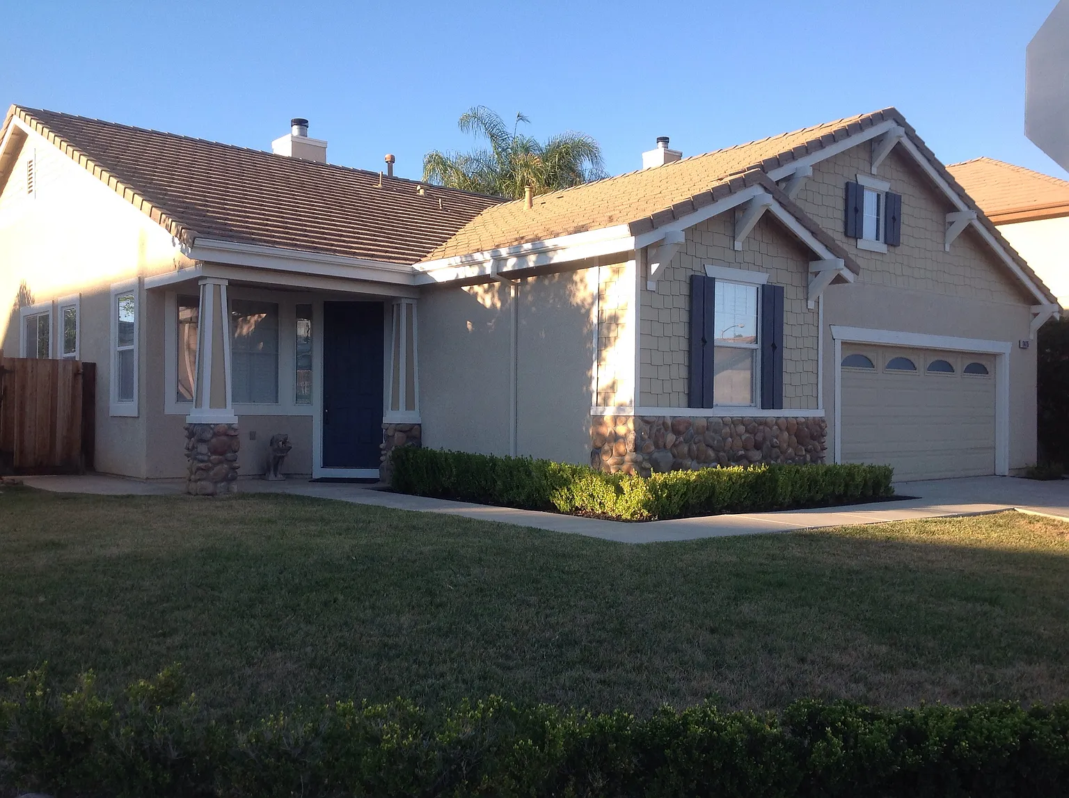 2475 Berkshire Ln photo 1