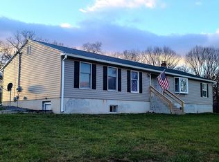 13588 Winchester Grade Rd, Berkeley Springs, WV 25411