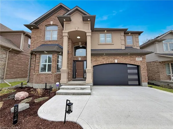 117 Albert St E, Blandford Blenheim, ON N0J 1S0