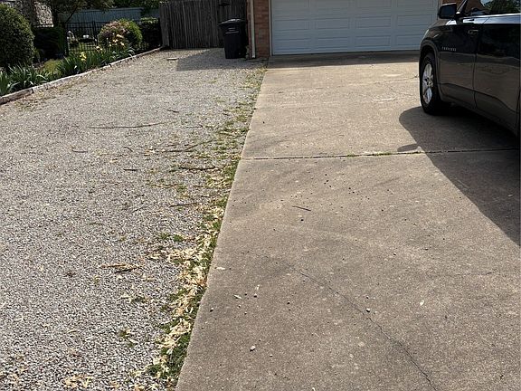 2nd image of 1800 Jefferson Pl