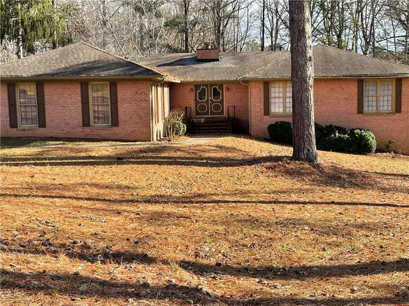 145 Creekside Trl, Fayetteville, GA 30214