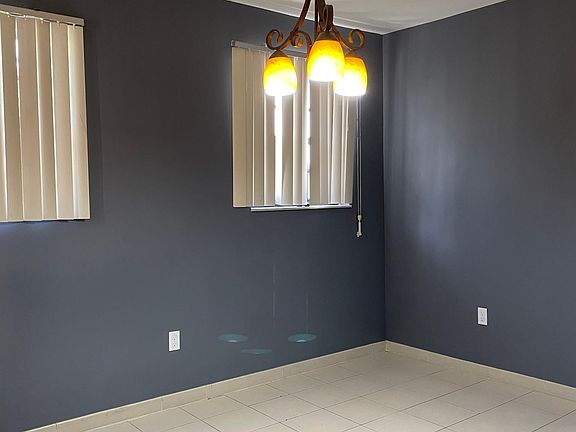 dining room/comedor