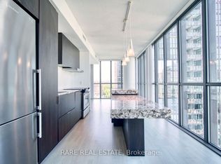 101 Charles St E #1610, Toronto, ON M4Y0A9