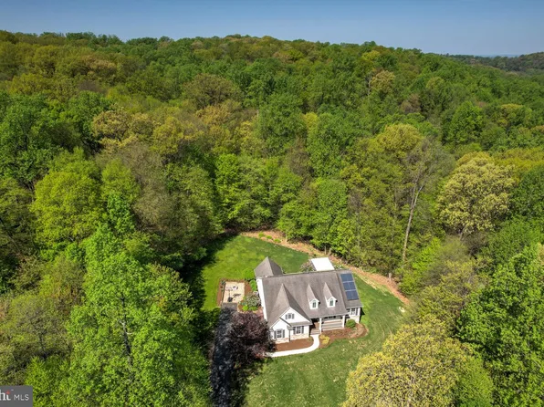 70 Snyder Hollow Rd, New Providence, PA 17560