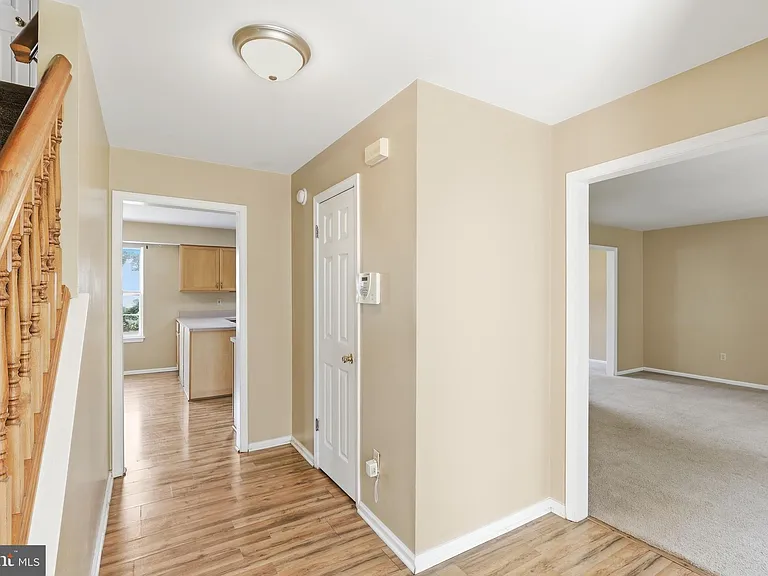 251 N Caroline Pl — Photo 7