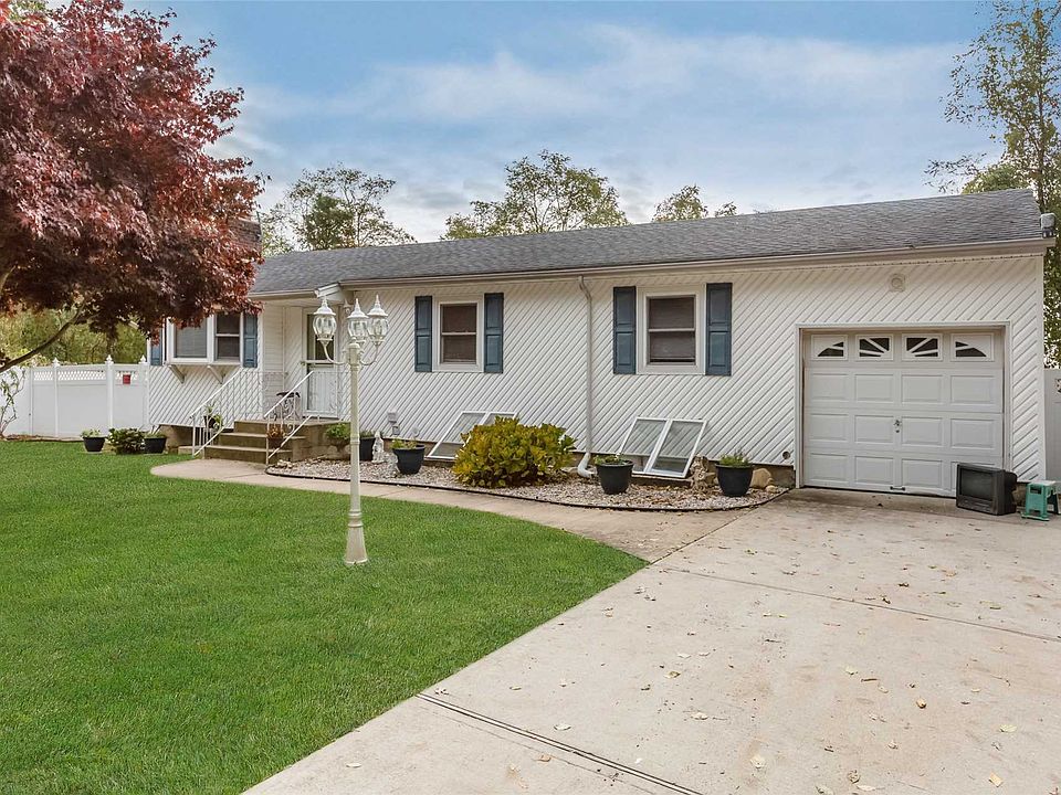 1st image of 3 Olive Ct