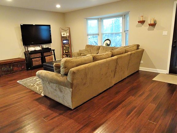 2nd image of 207 E Home Ave