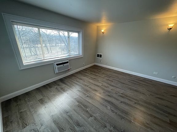 One Bedroom Unit