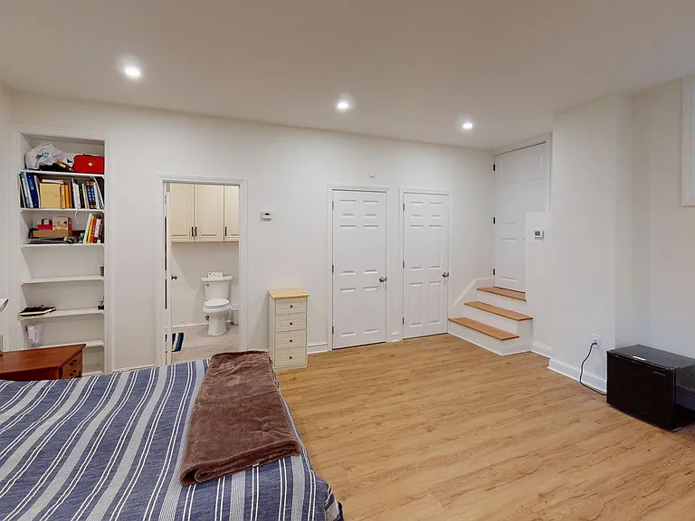 9 Ashton Pl #A — Photo 24
