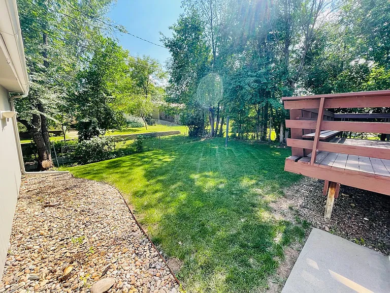 3929 Lakeview Dr — Photo 27