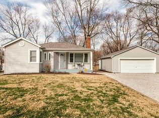 409 S 47th St, Belleville, IL 62226