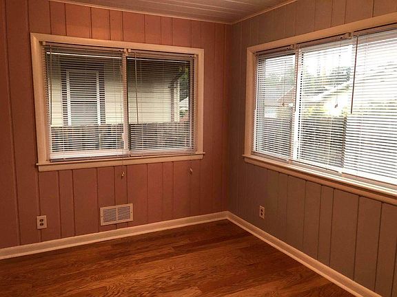 5th image of 850 Lewis Ave