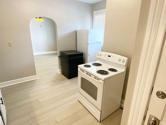 3rd image of 629 Scott St #414