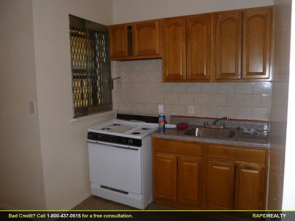 1st image of 411 Chauncey St #1