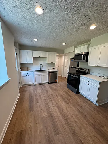 185 Lee Path Photo 1