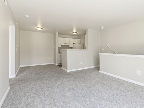 5th image of 6748 S Webster St #459d9c344