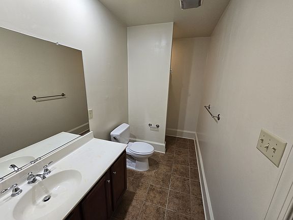 3rd image of 1715 W Main St APT A