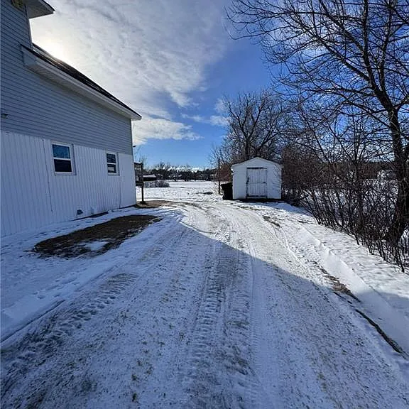1380 Miramichi Ave — Photo 4