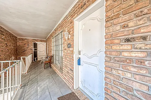 2201 Fountain View Dr #30 Photo 1