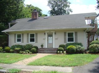 20 Mortimer St #A, New Canaan, CT 06840