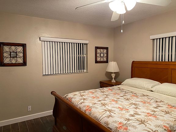 4th image of 3365 Camelot Dr #B
