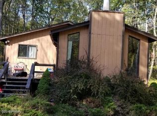 255 Marcel Dr, Dingmans Ferry, PA 18328