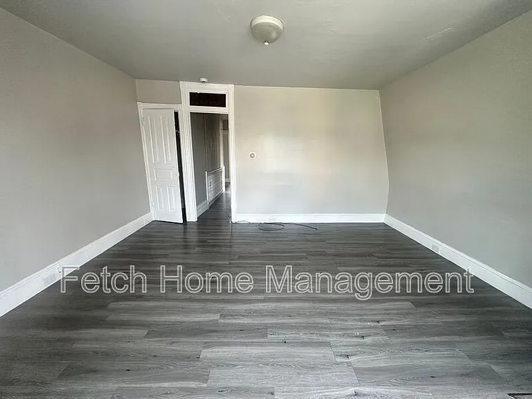 100 Windsor St #3 — Photo 19