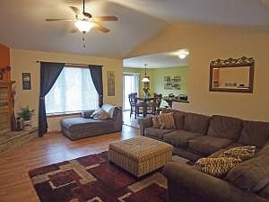 3rd image of 470 Thurow Dr