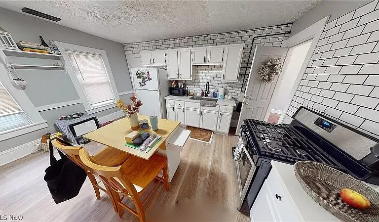2111 Dowd Ave #4 — Photo 3