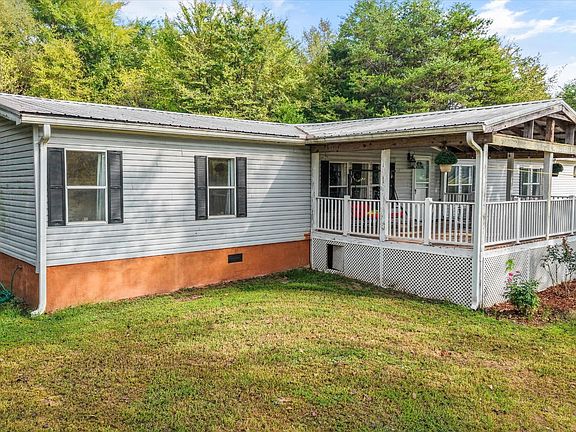 3rd image of 200 Campground Rd