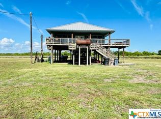 206 Guadalupe River Dr, Tivoli, TX 77990