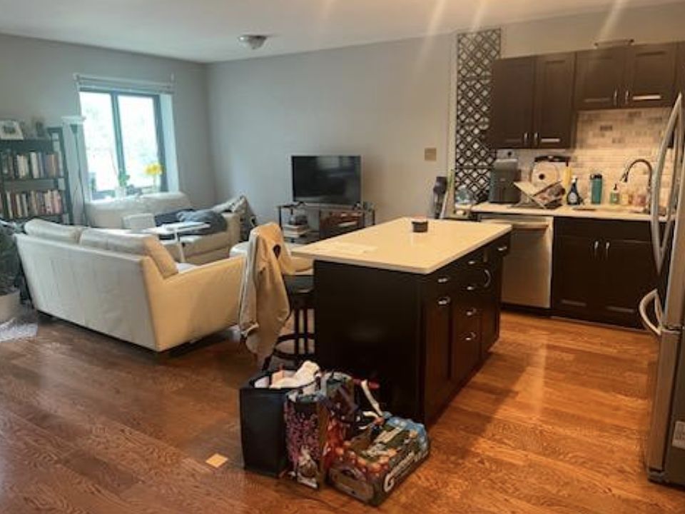 1st image of 1300 S Arlington Ridge Rd APT 103