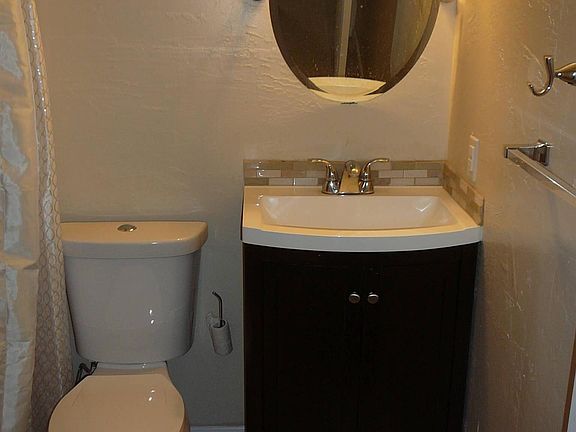 4th image of 121 Broadway St #B